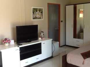 Moon River Hotel 3*