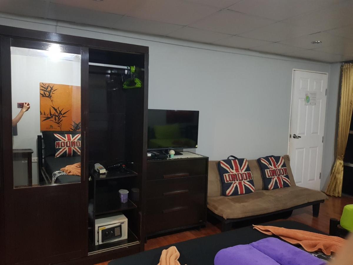 Zone6 Coworking Old 2w Hostel, Koh Samui *