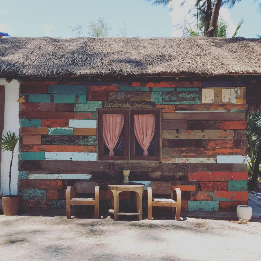 Maliblues Bed & Art Gallery * Chumphon