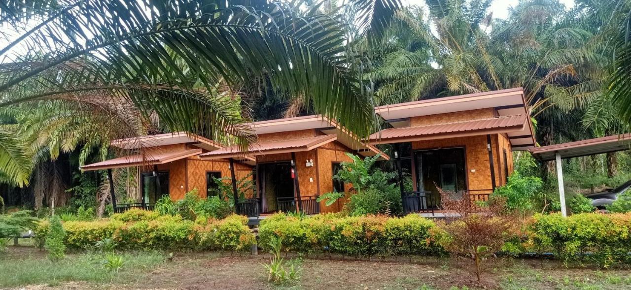 Khao Sok Blue Mountain Holiday park 4*