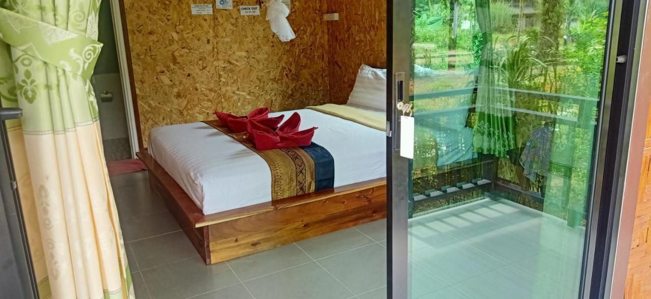 Khao Sok Blue Mountain Holiday park Khao Sok National Park