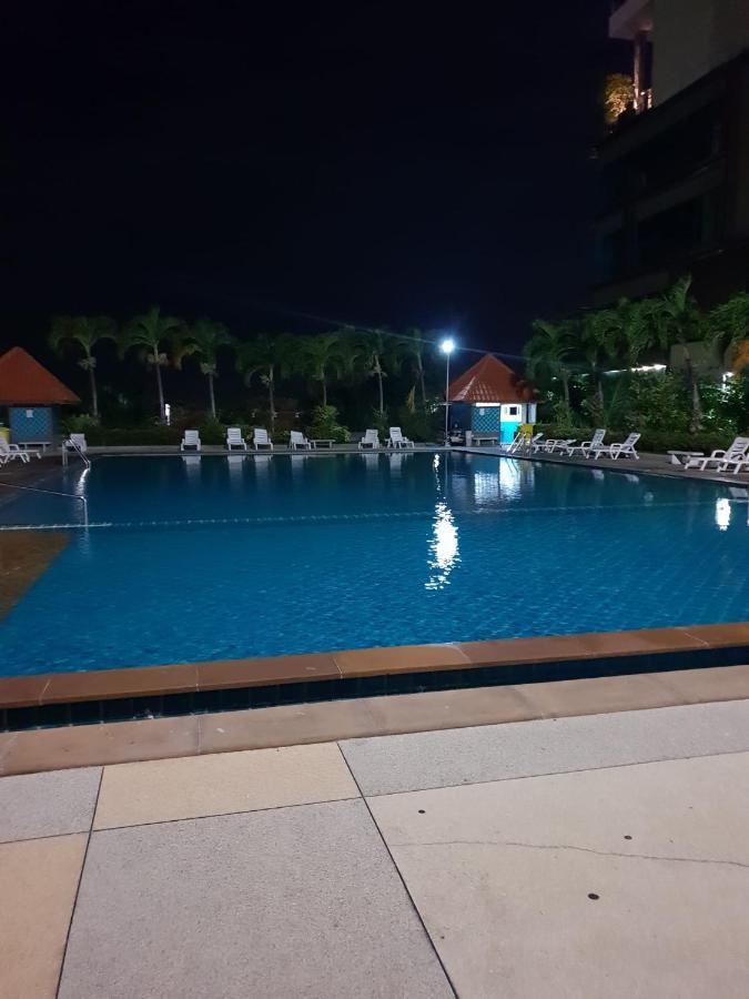 Vtsix At View Talay 6 Hotel 4*