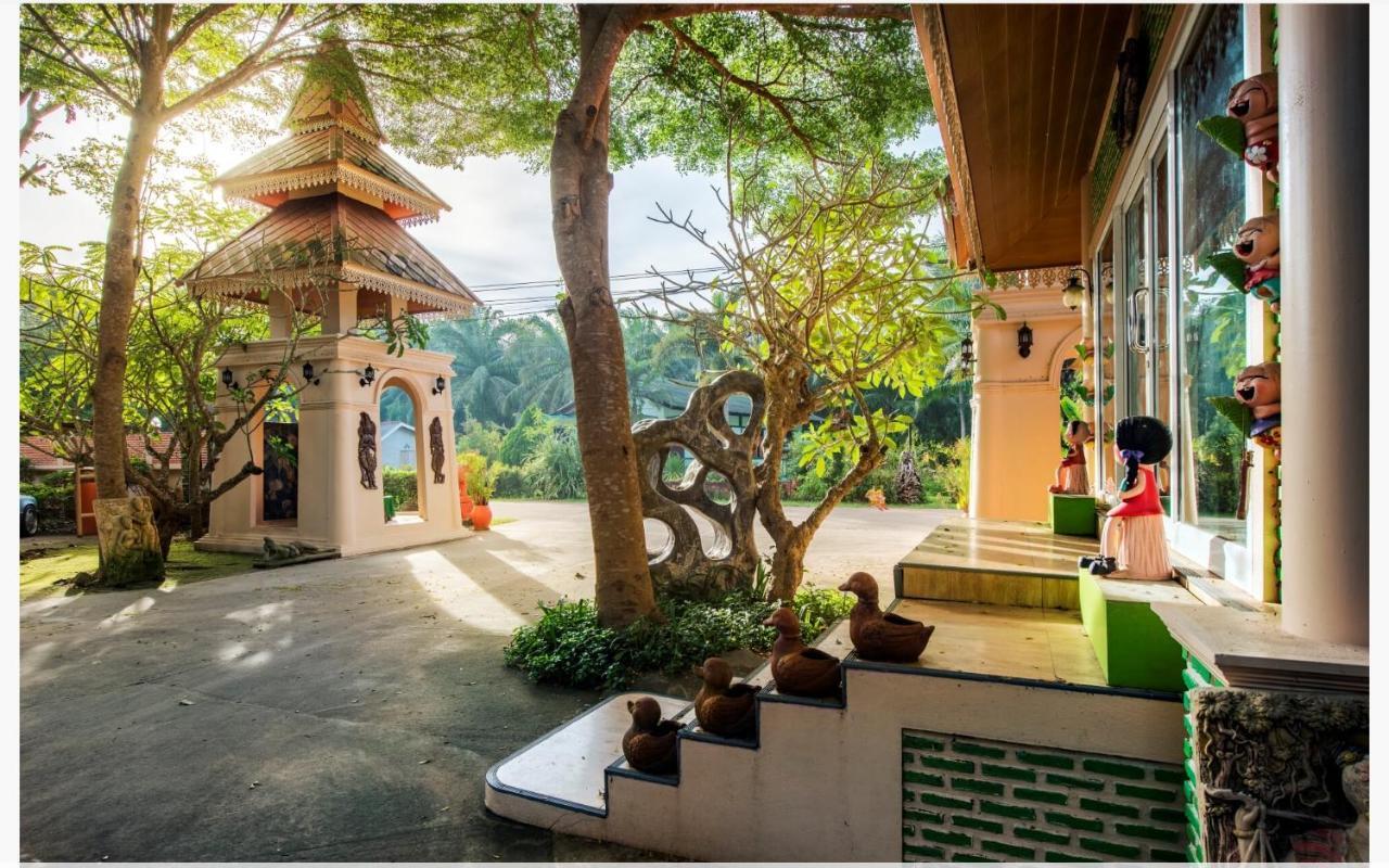 Buadara Chumphon Resort Pathio