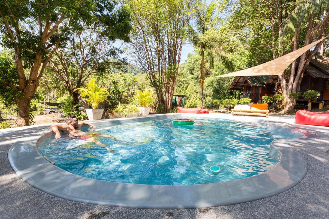 Coconut Garden Guest house Bang Bao Beach
