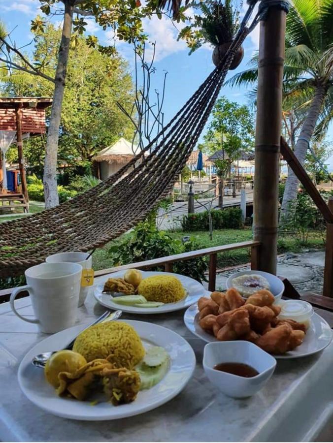 Resort Mook Montra Sea Front *