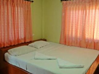 Paradise Hotel 2*