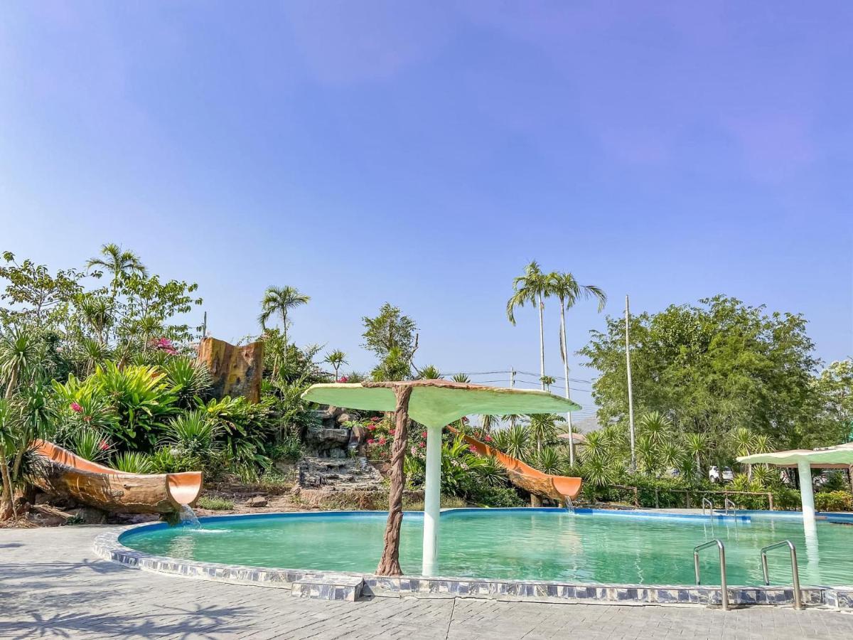Alongkorn Farm And 3*