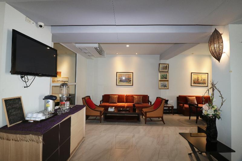 Hotel Oyo 115 Rich Boutique