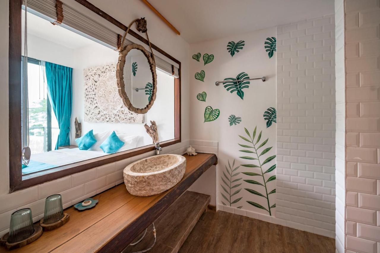 Inn By The Sea Boutique