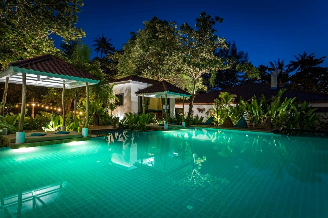 By The Sea Boutique * Koh Mak