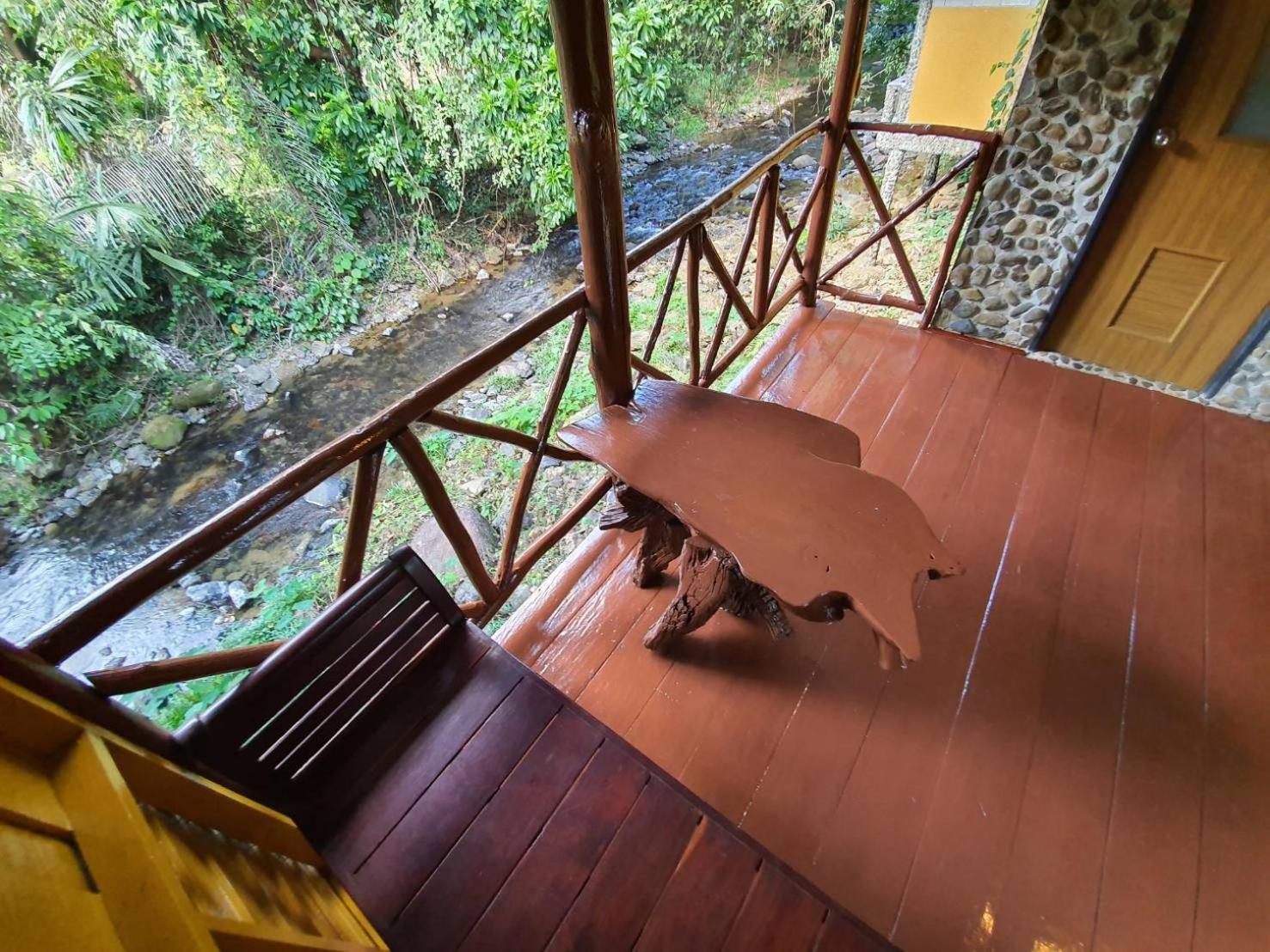 Tree Tops River Huts Resort