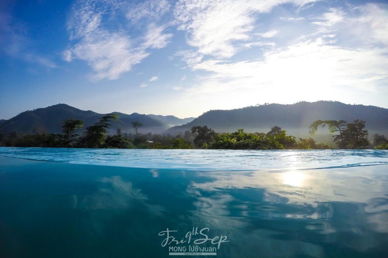 Resort Khunkhao Tamnanprai Suan Phueng