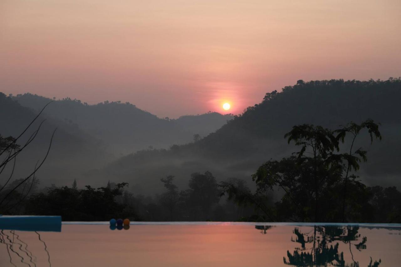 Khunkhao Tamnanprai Resort Suan Phueng