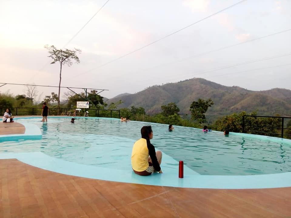 Khunkhao Tamnanprai Resort