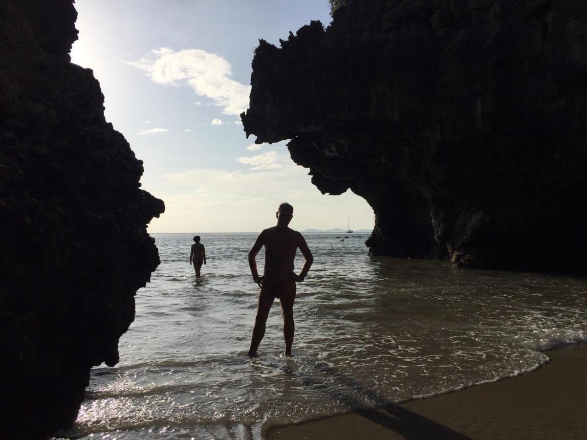 Resort Barefeet Heaven Hill Naturist Resort