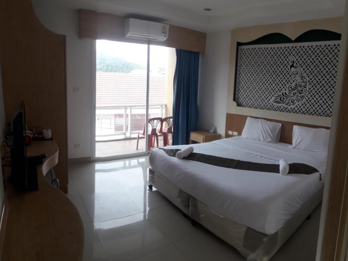 Inn Red Sapphire Patong