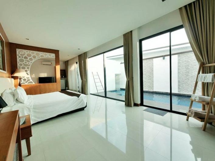 Resort The Vista Pool 4*