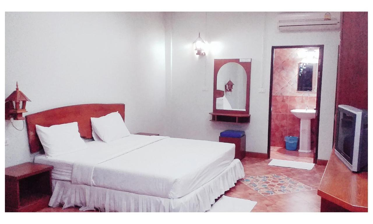 Hotel Tawan *
