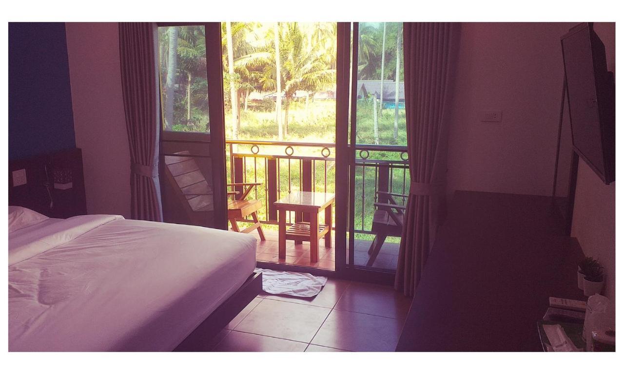 Tawan * Chumphon