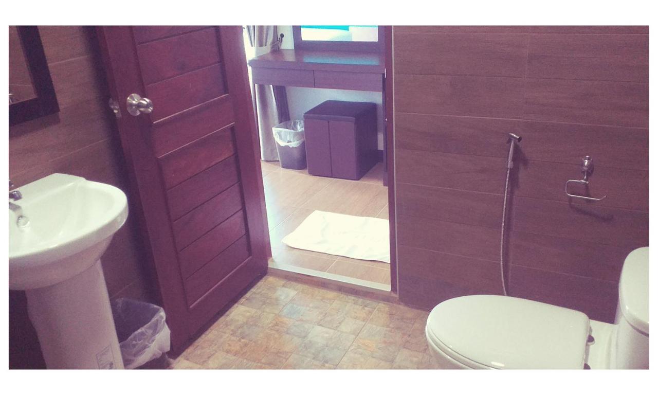 Hotel Tawan *