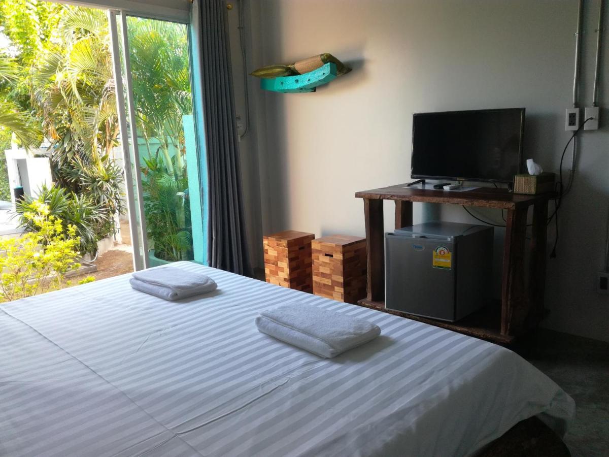 Sea House 3*