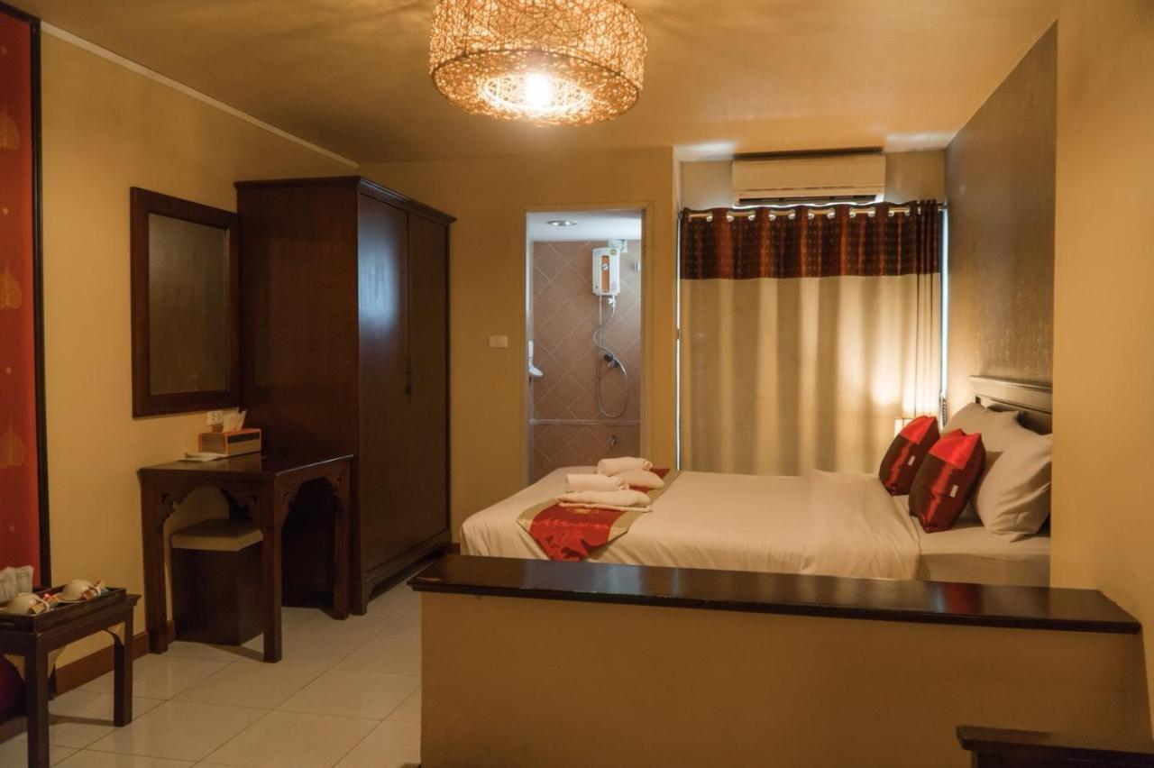 Hotel Noble Place Chiangmai 3*