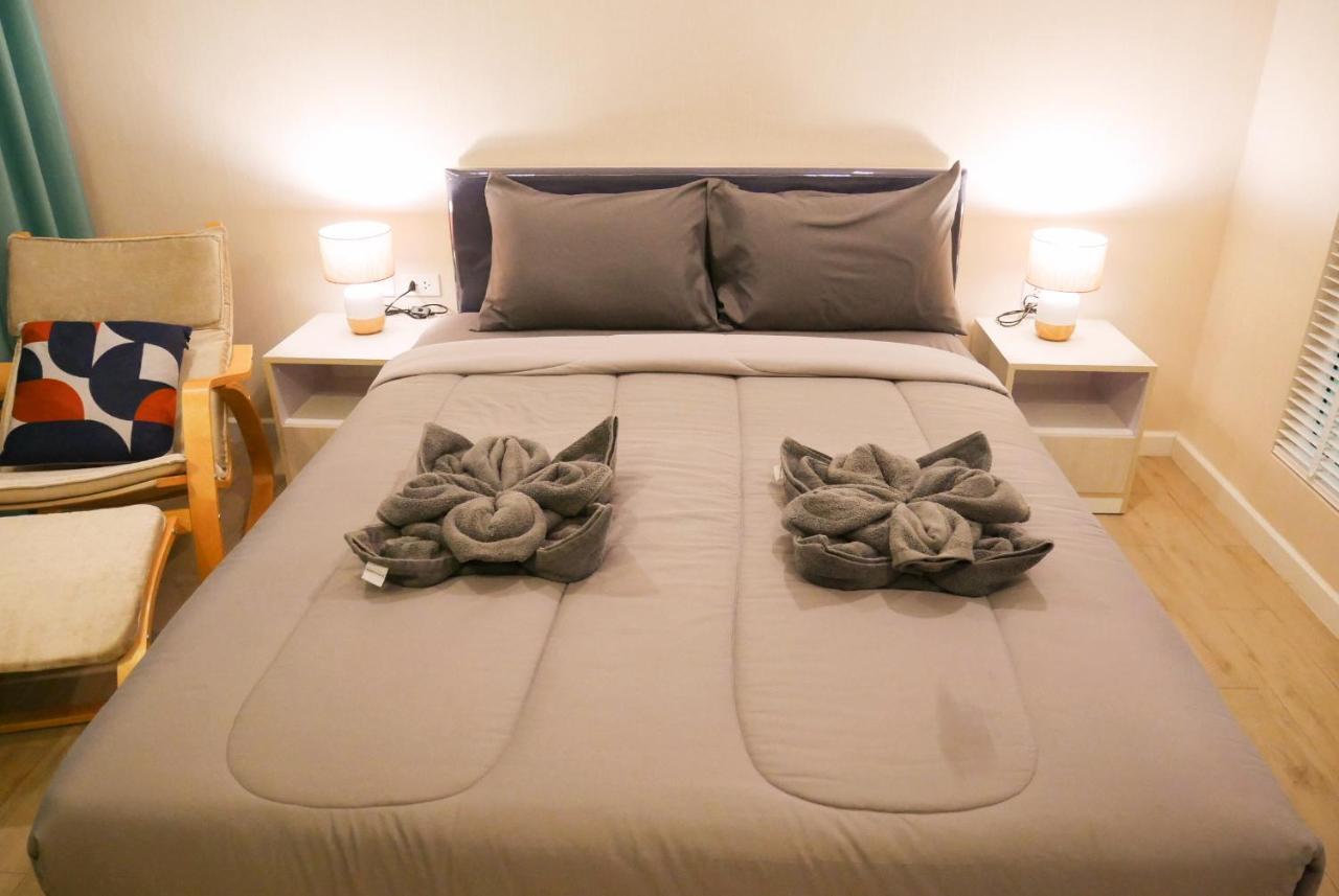 Seven Seas Pattaya & Sofa Bed
