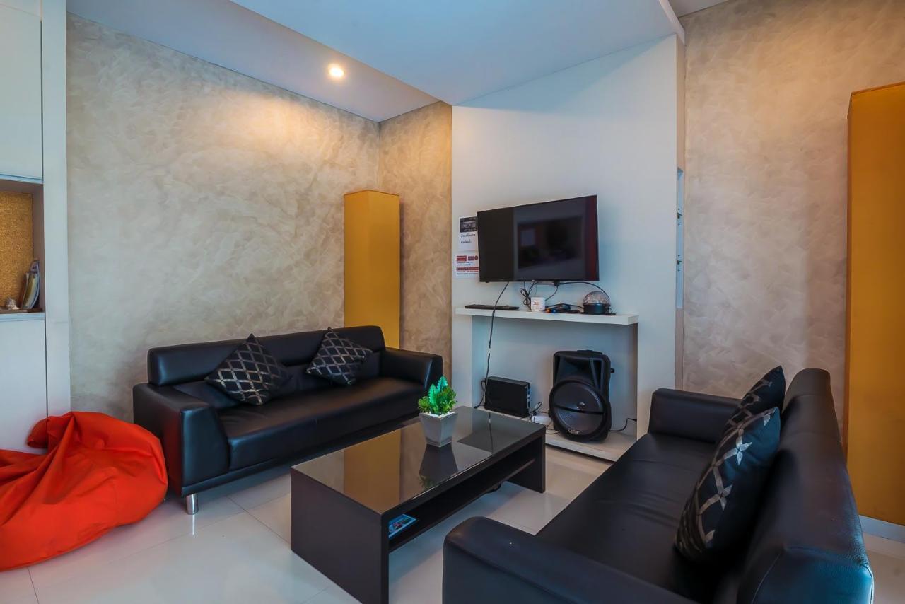 Jomtien Waree 8 - 6 Bedroom Pool *