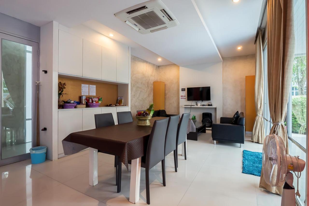 Jomtien Waree 8 - 6 Bedroom Pool * Na Chom Thian