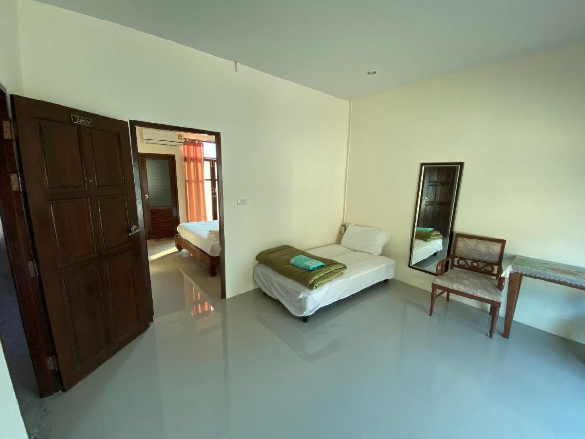 Jitra Hotel 2*