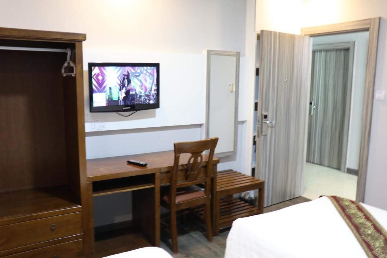 Hotel Phuranya 2*