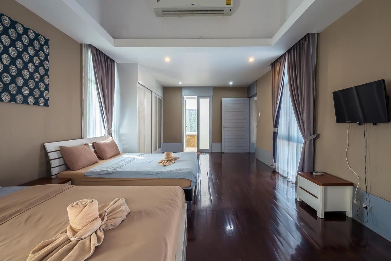 Villa Jomtien Waree 8 - 6 Bedroom Pool Na Chom Thian