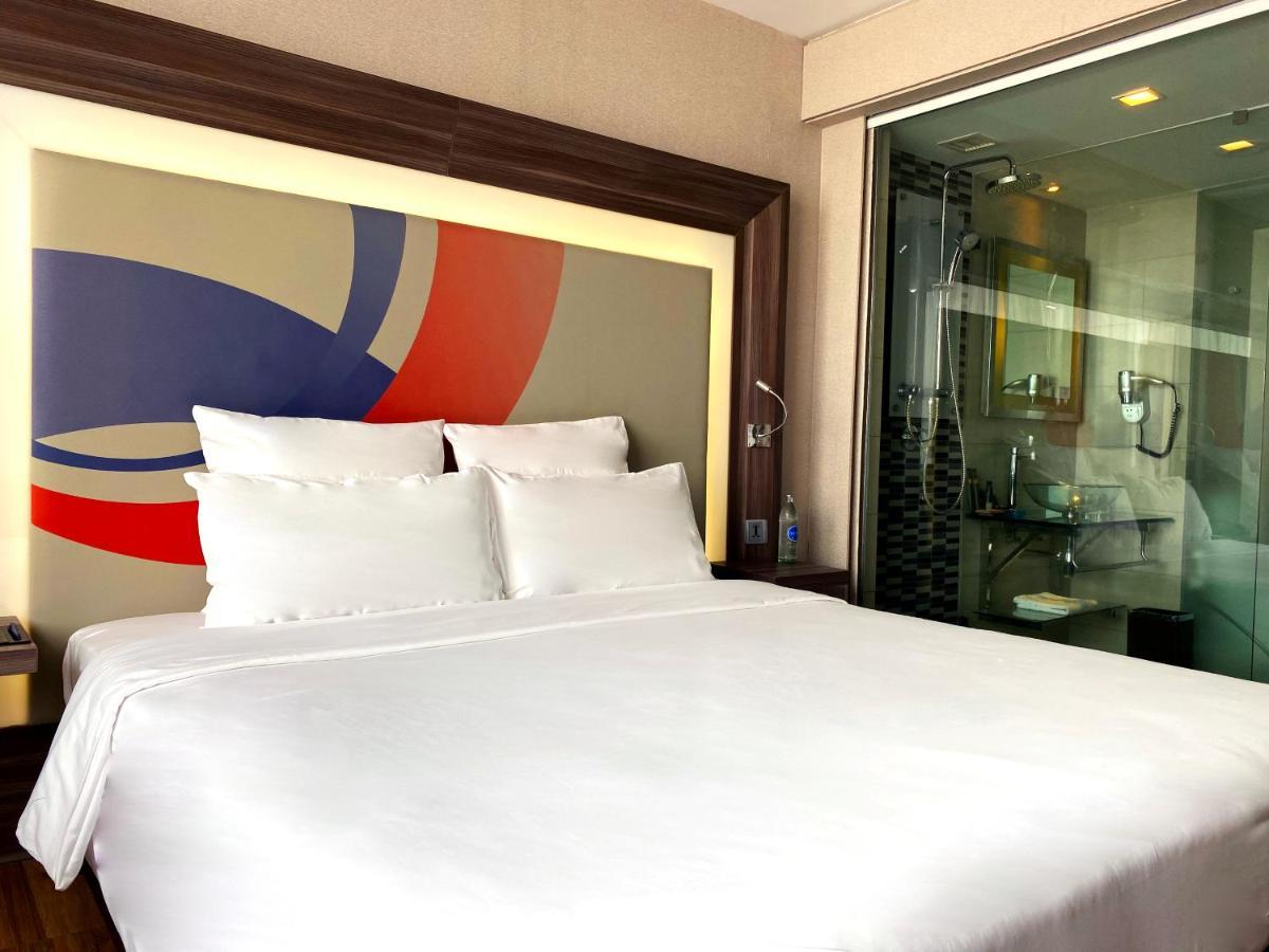 Novotel Bangkok Impact Hotel