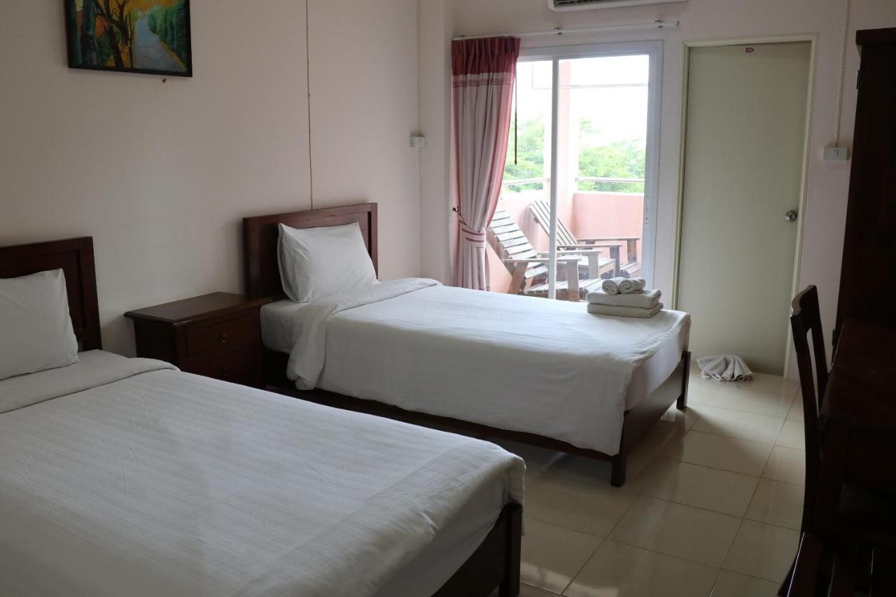 Hotel Phuranya 2*