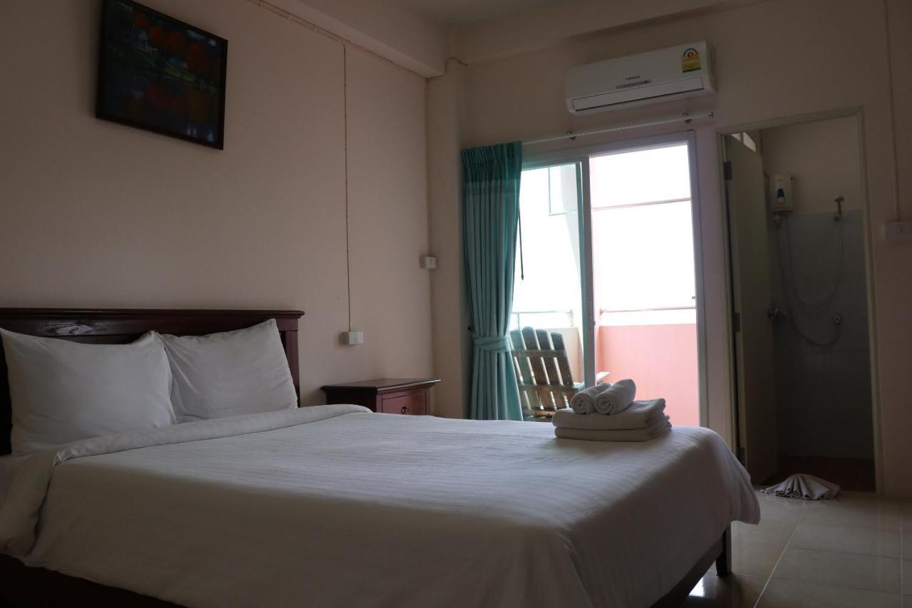 Hotel Phuranya 2*
