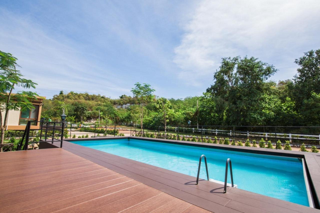 The X10 Private Pool & Khao Yai Resort 3*