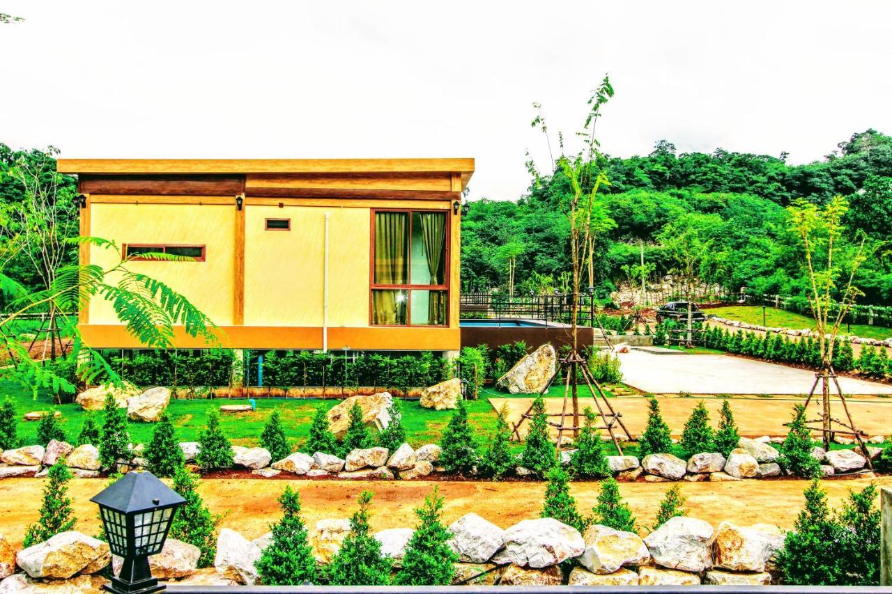 Resort The X10 Private Pool & Khao Yai