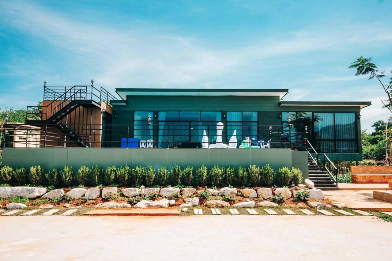 Resort The X10 Private Pool & Khao Yai 3*