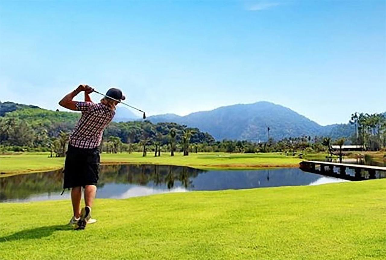Peninsula Resort 4*
