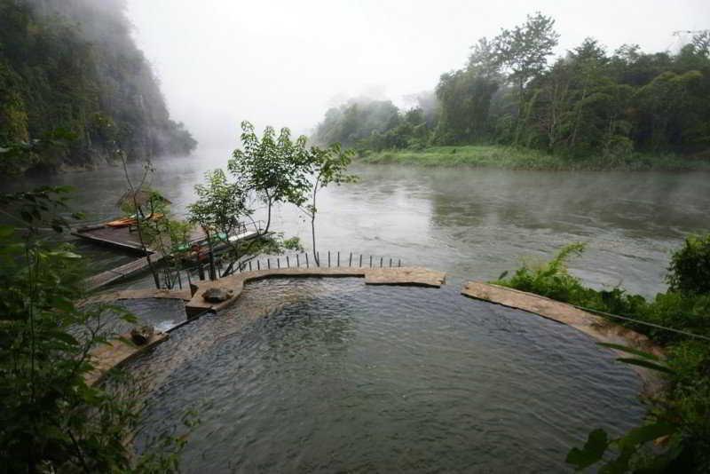 Resort Hintok River Camp