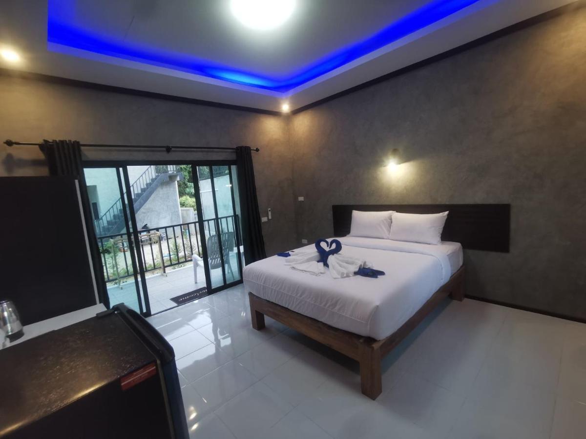 Resort Baan Chainarong *