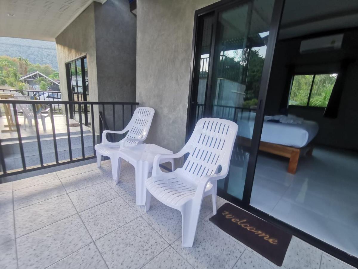 Baan Chainarong Resort