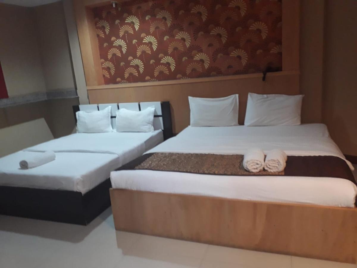 New Pind Balluchi Hotel