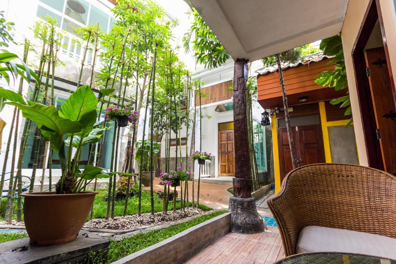 Bed & Breakfast Changmoi House 3*