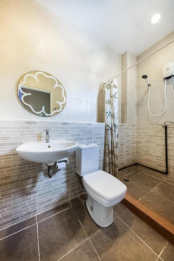 Oyo 314 The Space 2* Hua Hin