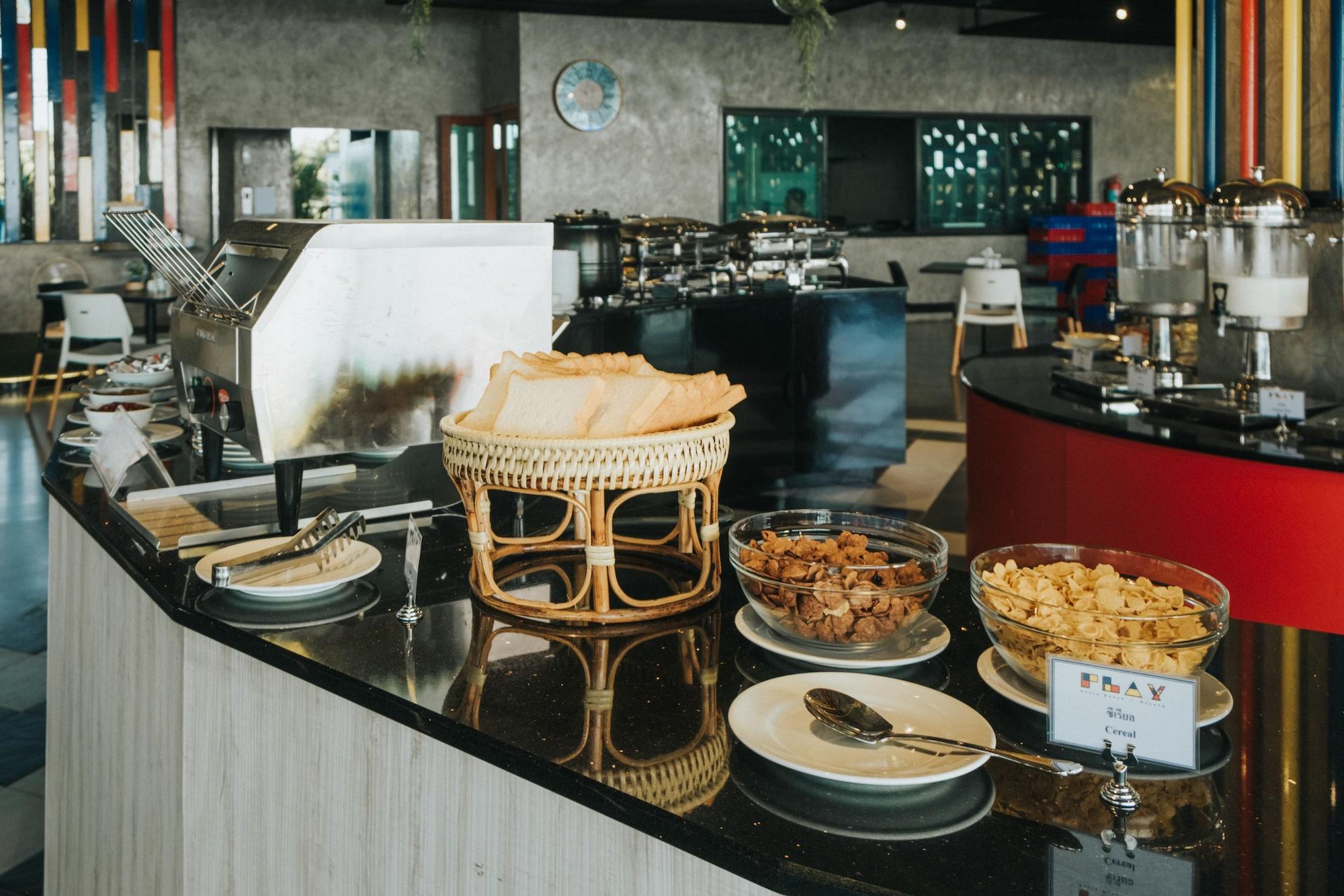 Play Phala Rayong Hotel Ban Chang (Rayong)