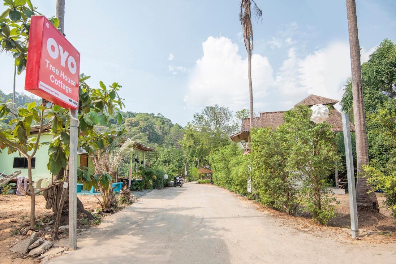 Oyo 693 Tree House