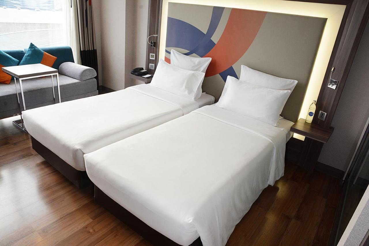 Novotel Bangkok Impact Hotel 4*