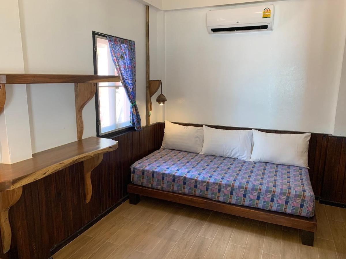 Thongtapan Resort 2*