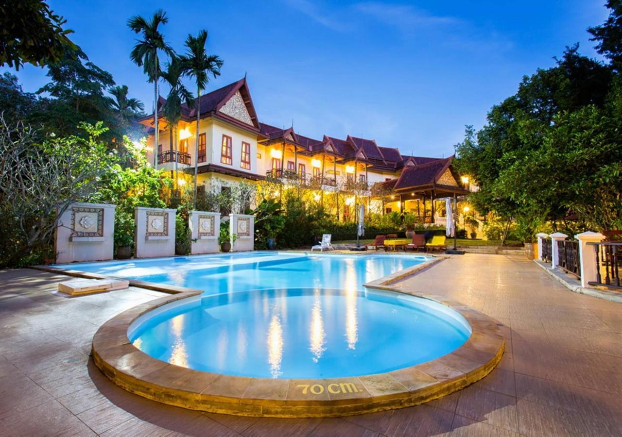 Resort Phuwanalee 4*